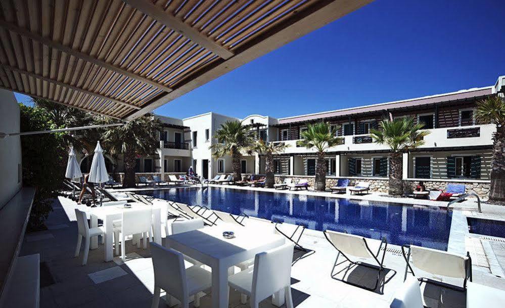 Rose Bay Hotel Kamari  Bagian luar foto